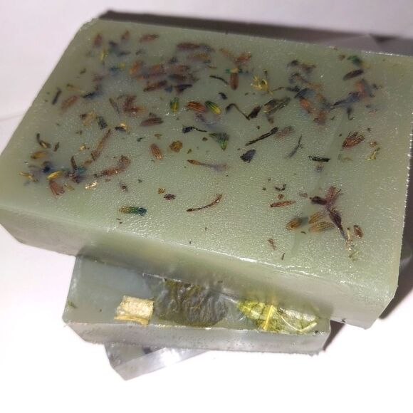 HAND Crafted Lotus soap bar - Picture 7 of 9